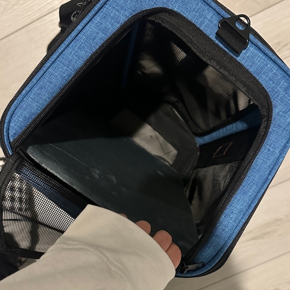 Pet Carrier - Picture 6 of 8